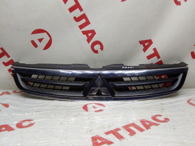 Решетка радиатора MITSUBISHI Colt 