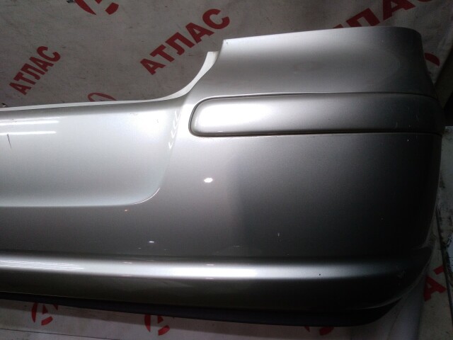 Бампер задний TOYOTA Avensis 