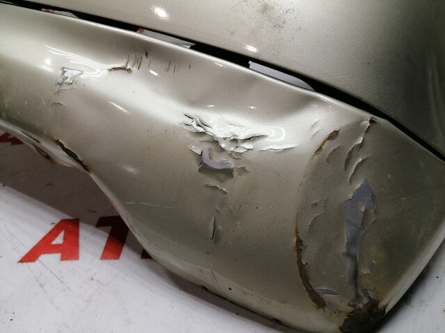 Бампер задний TOYOTA Vitz 