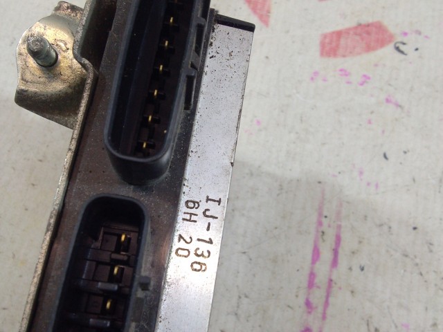 Блок управления форсунками TOYOTA Avensis 1AZ-FSE