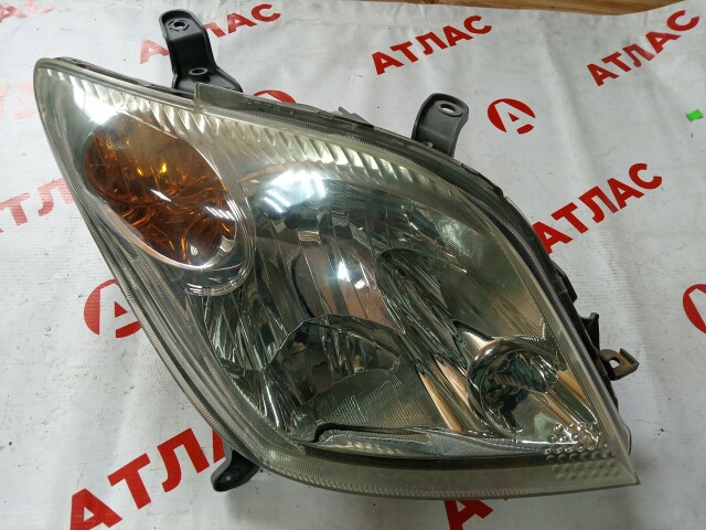 Фара TOYOTA Ist 