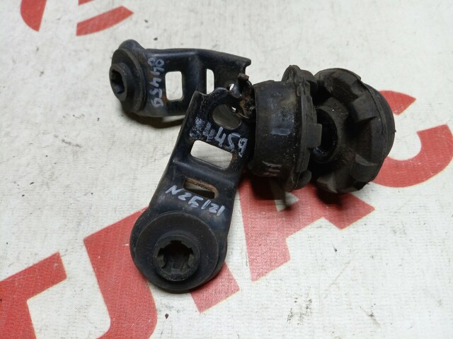 Крепление радиатора TOYOTA Corolla Fielder 