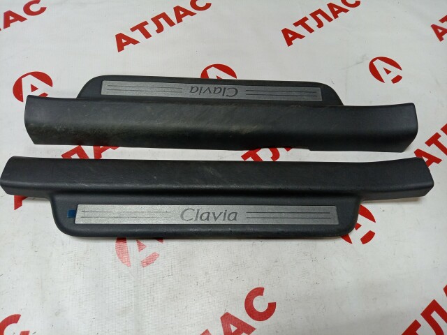 Накладка на порог салона TOYOTA Vitz 