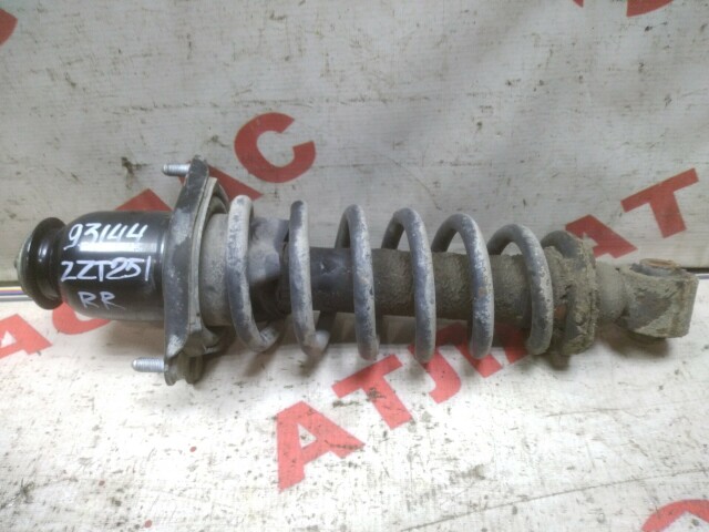 Стойка TOYOTA Avensis 