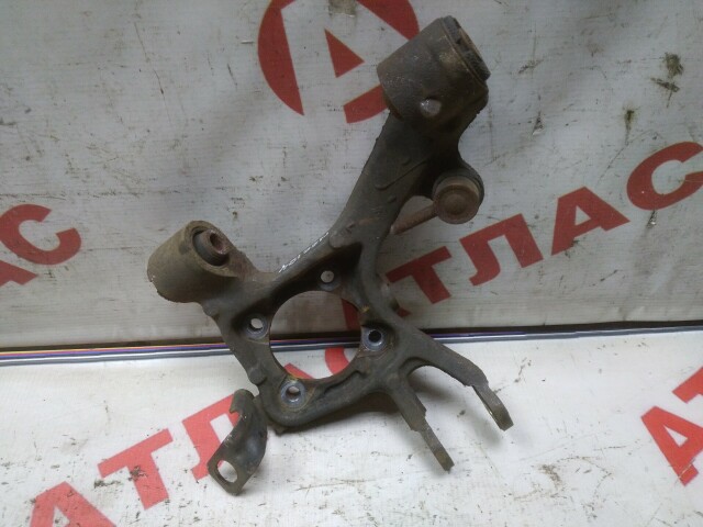 Кулак поворотный TOYOTA Corolla 