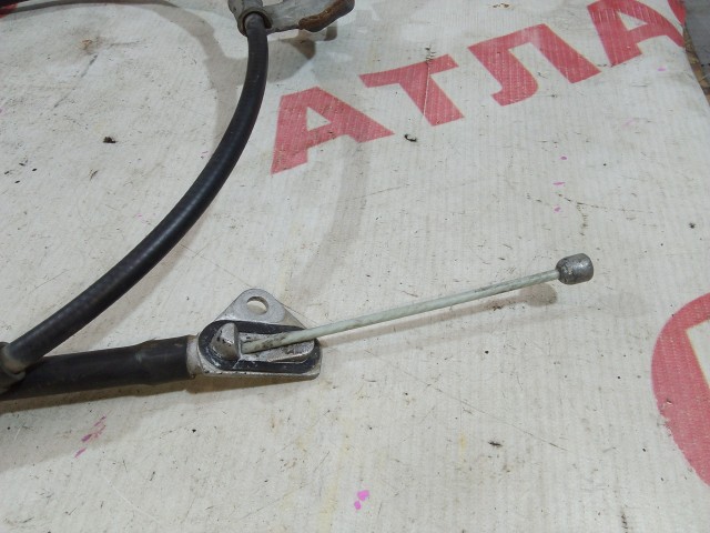 Трос ручника TOYOTA Ractis 