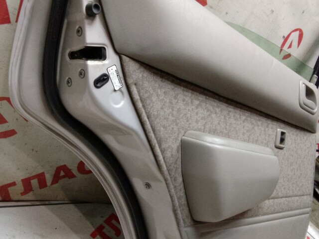 Дверь TOYOTA Corolla 