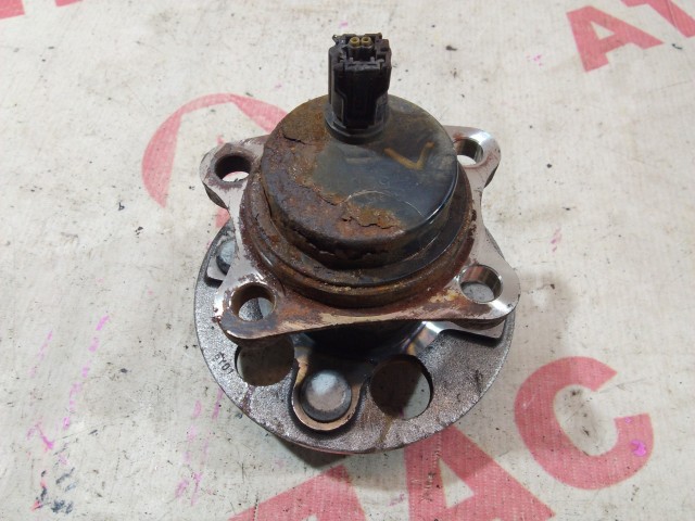 Ступица TOYOTA Ractis 