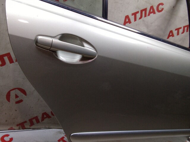 Дверь TOYOTA Avensis 