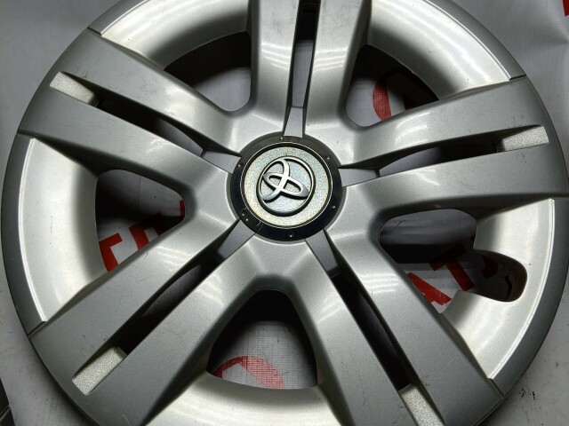 Колпак на колесо TOYOTA - 