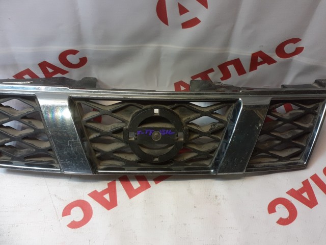 Решетка радиатора NISSAN X-Trail 