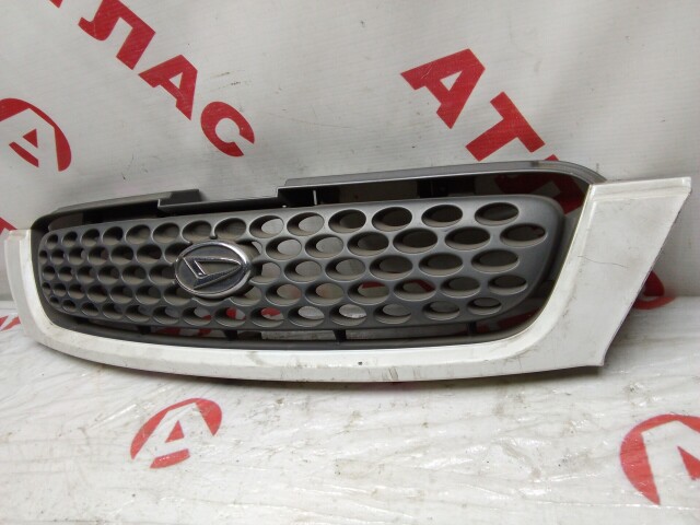 Решетка радиатора DAIHATSU Terios 