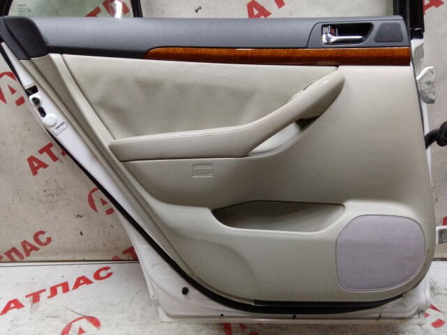 Дверь TOYOTA Avensis 