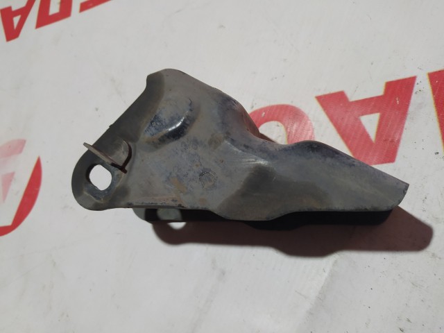 Кронштейн подушки ДВС MAZDA Familia ZL-VE