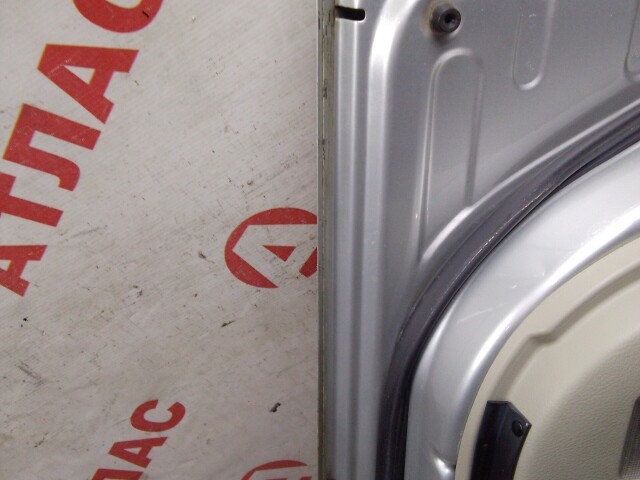 Дверь TOYOTA Avensis 