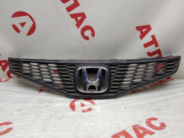 Решетка радиатора HONDA Fit 