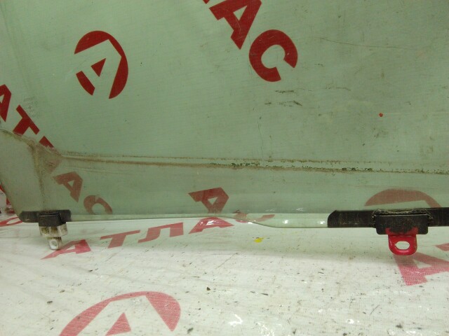 Стекло TOYOTA FunCargo 