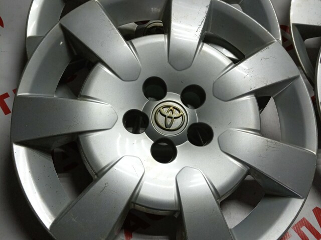Колпак на колесо TOYOTA - 