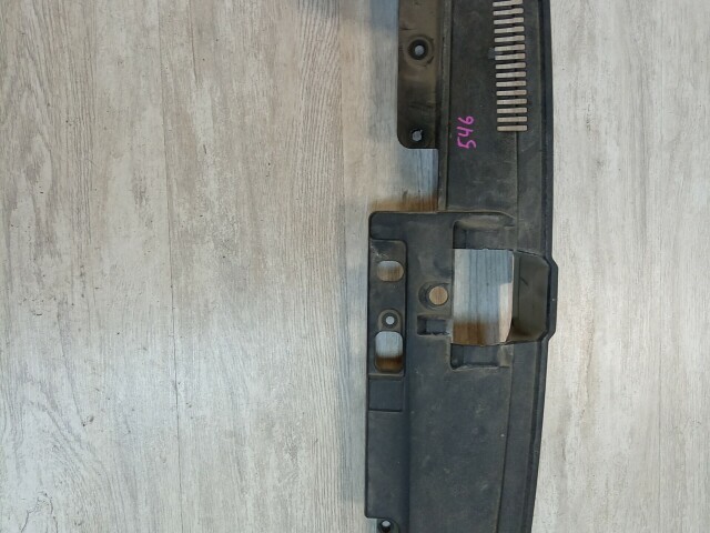 Накладка на радиатор MITSUBISHI Galant Fortis 