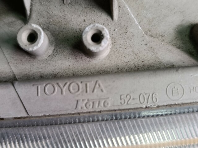 Фара TOYOTA Succeed 