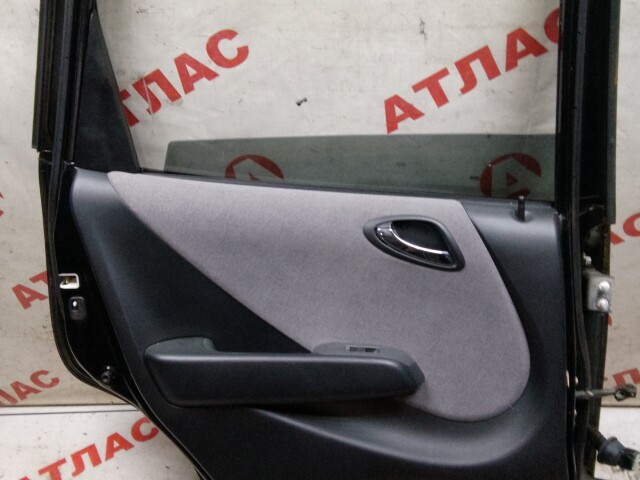 Дверь HONDA Fit 