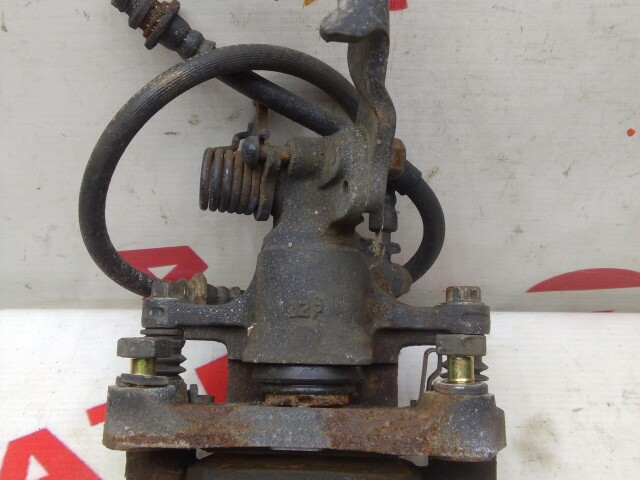 Суппорт NISSAN Primera 