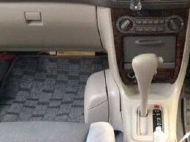 Бардачок TOYOTA Corolla 