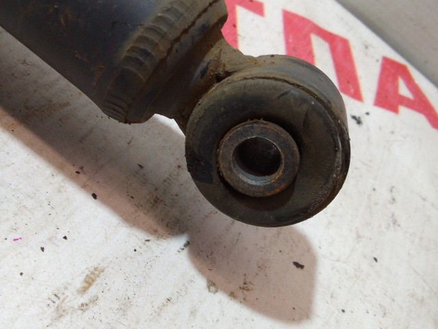 Стойка TOYOTA Ist 