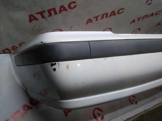 Бампер задний NISSAN Sunny 