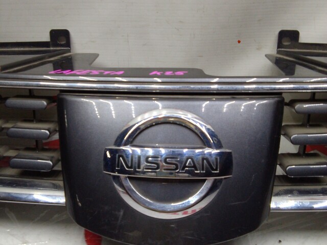 Решетка радиатора NISSAN Lafesta 