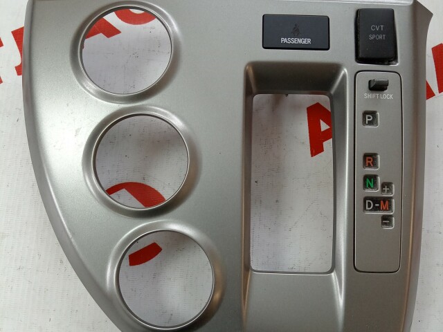 Накладка TOYOTA Ractis 