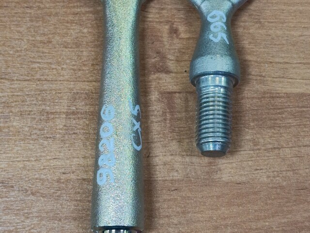 Крюк буксировочный MAZDA CX-5 