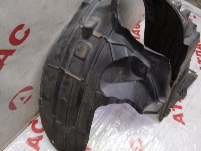 Подкрылок NISSAN March 
