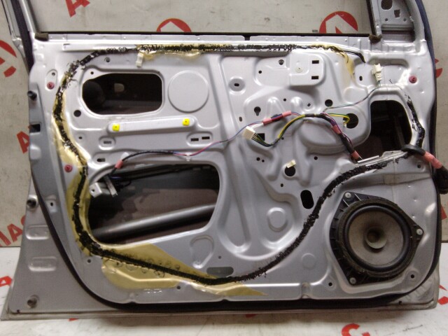 Дверь TOYOTA Corolla Fielder 