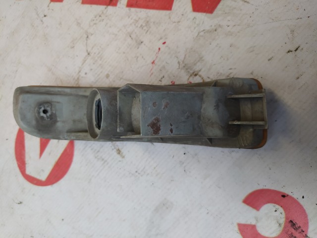 Повторитель в бампер TOYOTA Sprinter 