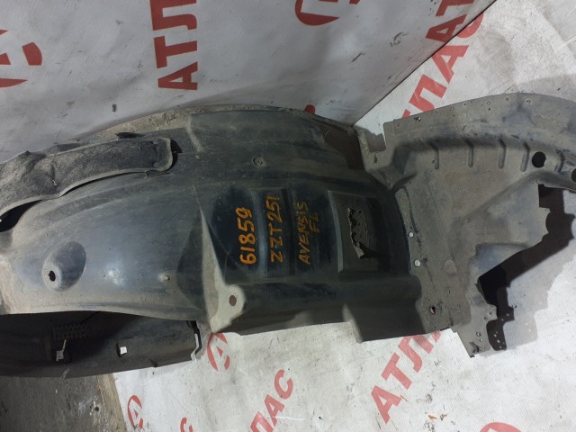 Подкрылок TOYOTA Avensis 