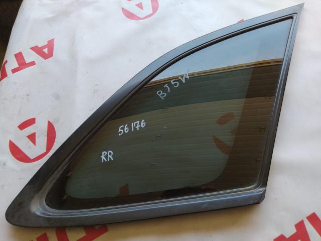 Стекло собачатника MAZDA Familia 