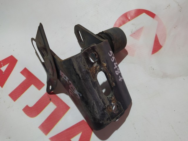 Кронштейн подушки ДВС TOYOTA Avensis 1AZ-FSE