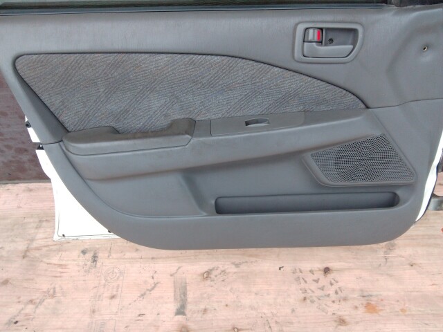 Дверь TOYOTA Corona Premio 