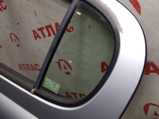 Дверь TOYOTA Vitz 