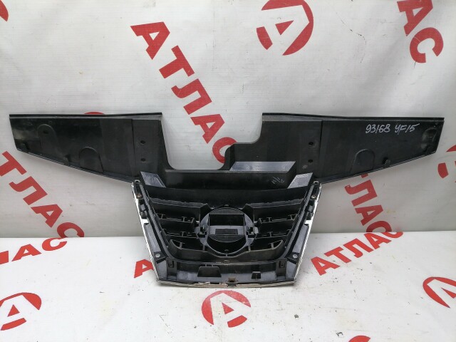 Решетка радиатора NISSAN Juke 