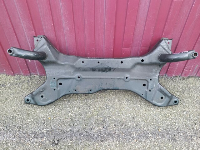 Балка поперечная MITSUBISHI Outlander 4B12