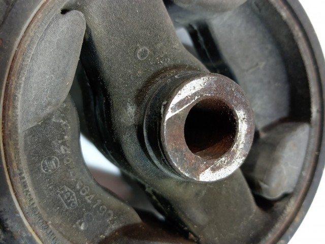 Подушка ДВС TOYOTA Camry 4S-FE