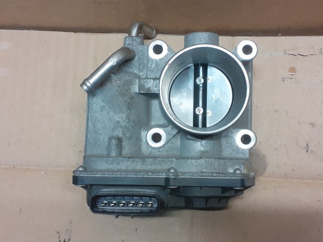 Дроссельная заслонка TOYOTA - 1NZ-FE