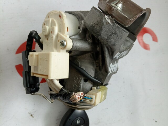 Замок зажигания TOYOTA Corolla Fielder 