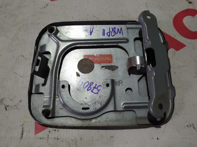 Лючок бензобака NISSAN Primera 