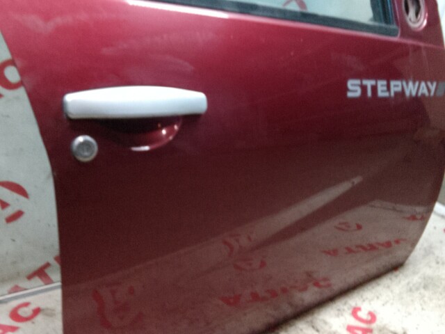 Дверь RENAULT Sandero Stepway 