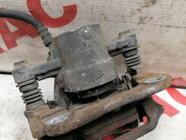 Суппорт TOYOTA Avensis 