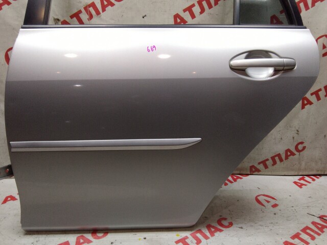 Дверь TOYOTA Corolla Fielder 