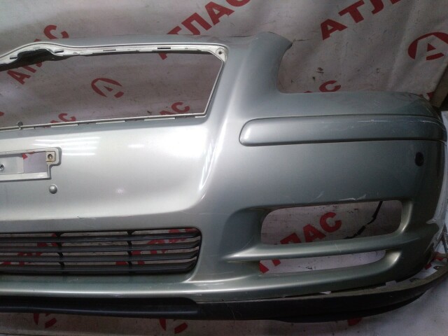 Бампер передний TOYOTA Avensis 